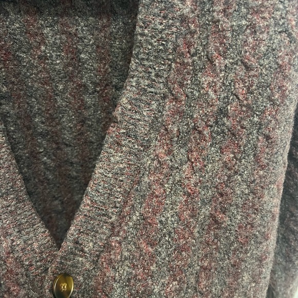 🚨($40for Live Show only!) Wool Blend Giorgio Armani Brown Men's Sweater - Picture 5 of 10